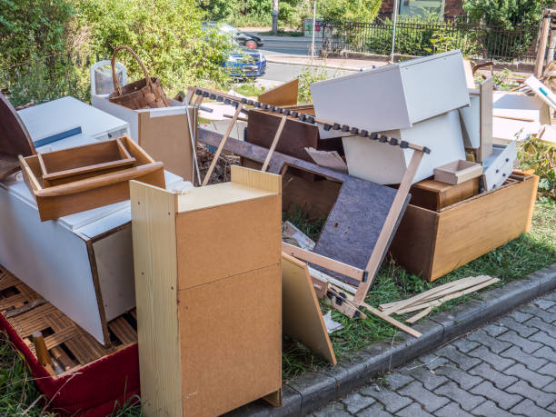 Best Commercial Junk Removal  in Fox Crossing, WI