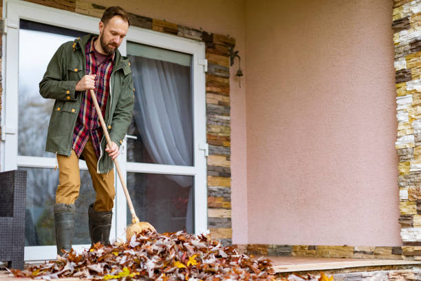 Best Yard Waste Removal  in Fox Crossing, WI
